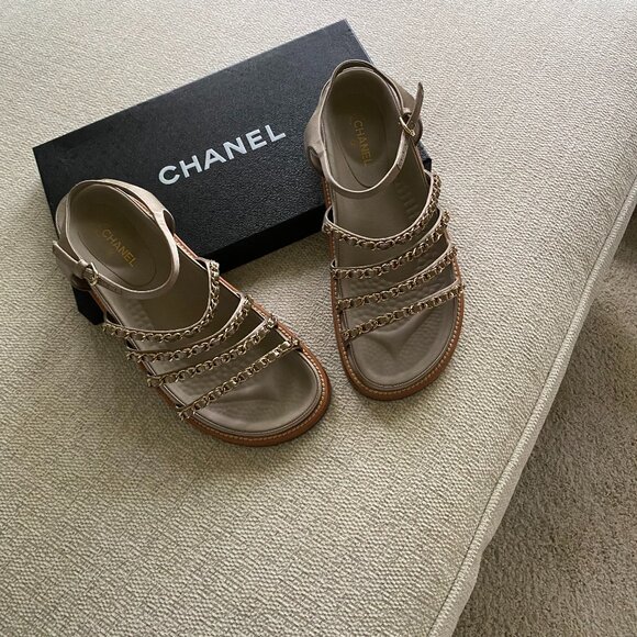 CHANEl sandals - Picture 1 of 4